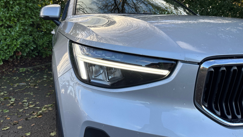 Volvo XC40 2.0 B3P Core 5dr Auto Petrol Estate